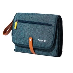 NWT Dyper Diaper Clutch + Changing Pad